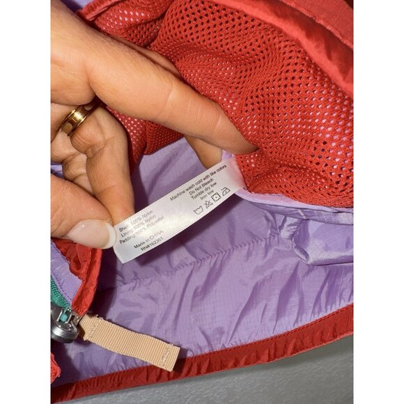 NELK BOYS VEST FULL SEND REVERSIBLE TECHNICAL POUCH POCKET COLOR BLOCK Medium E - Picture 3 of 6